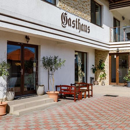 Hotel Wings Gasthaus Timişoara Exterior foto